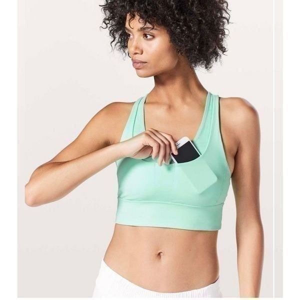 Lululemon Run Stuff Your Sports Bra