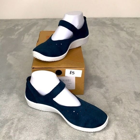 Arcopedico Sisley Navy Blue Mary Janes New in Box Size 8.5