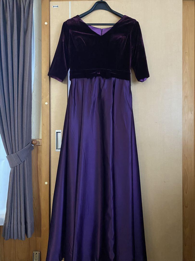 Purple long dress concert