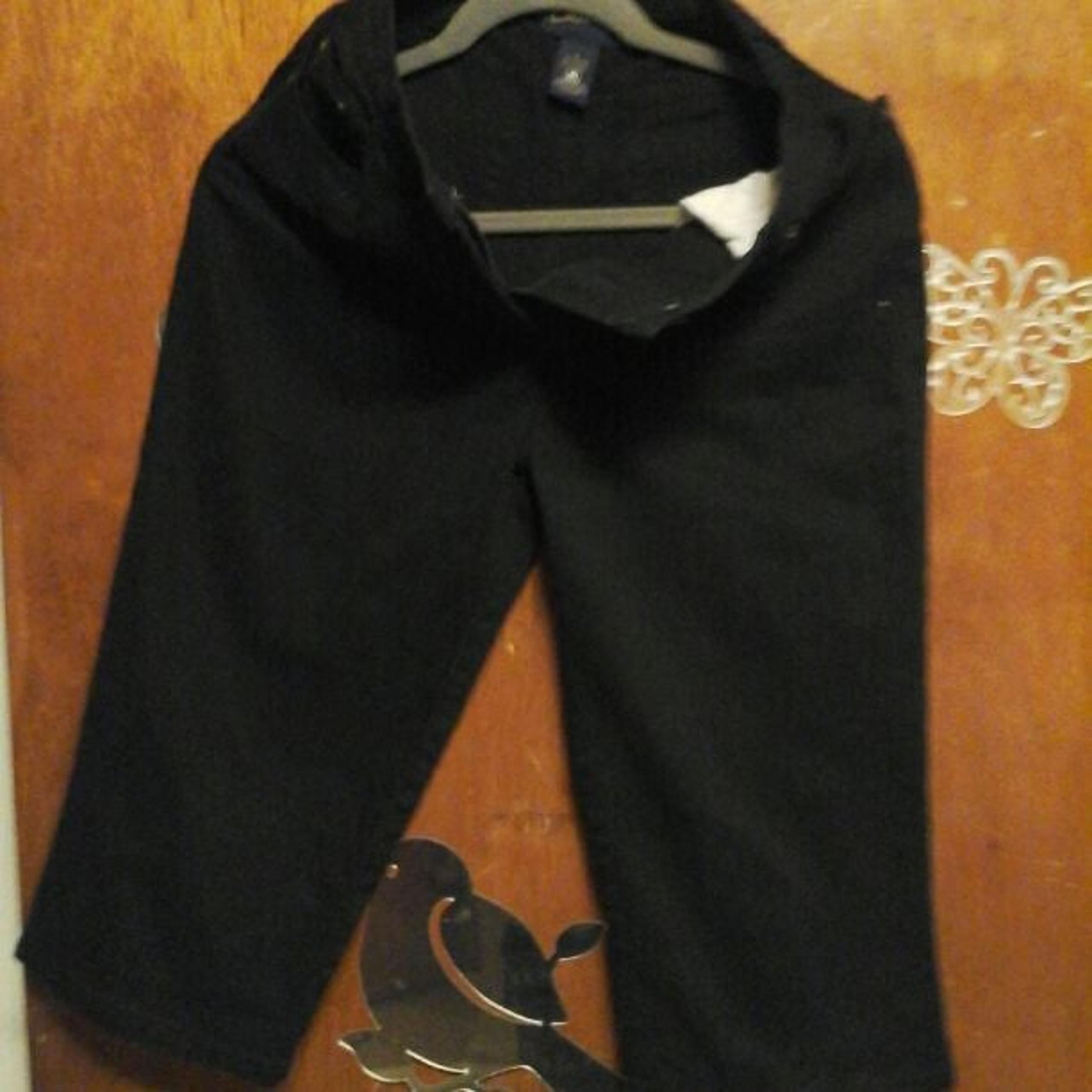 Charter club ladies black Capri pants s4