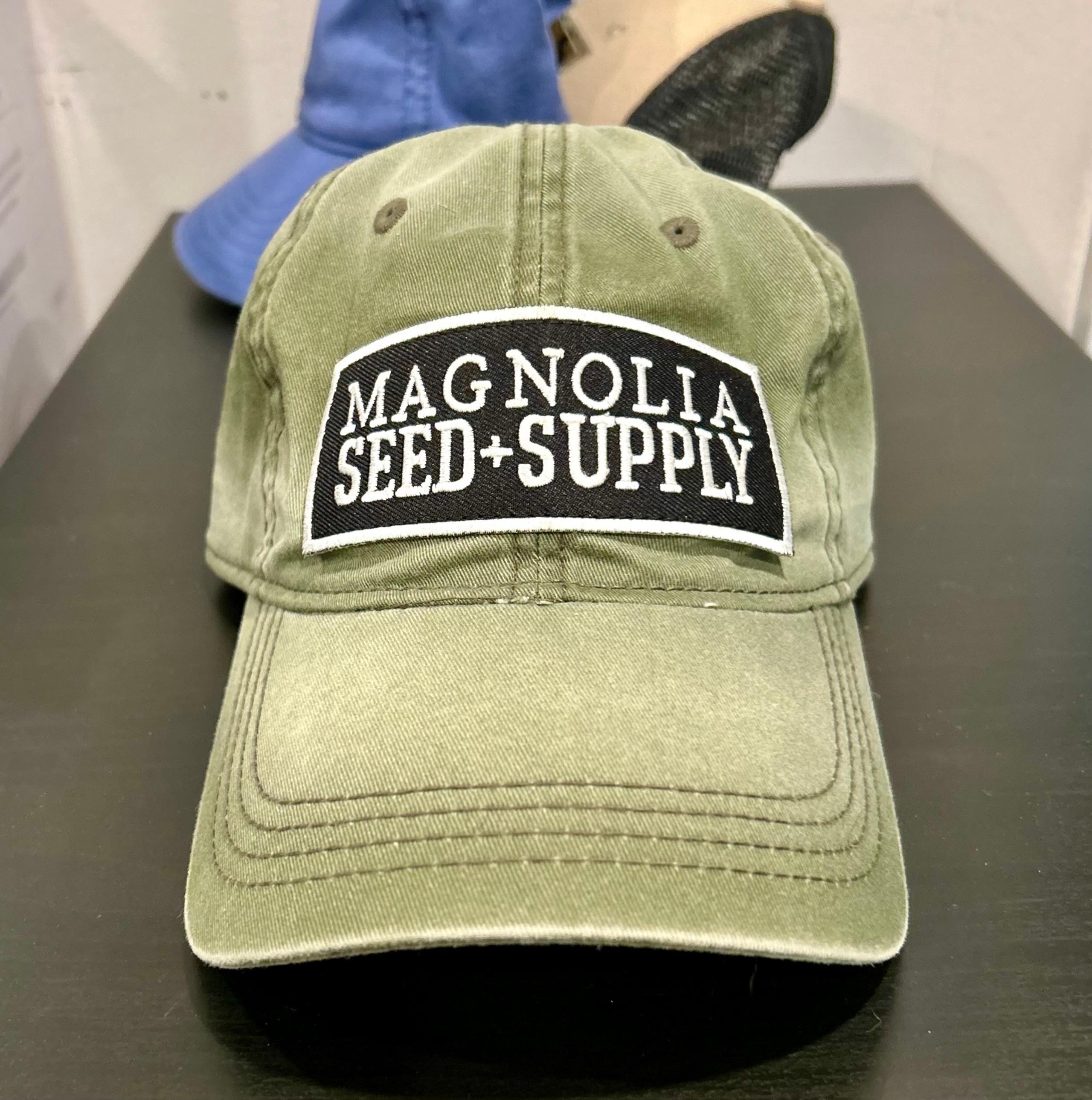 Magnolia hat