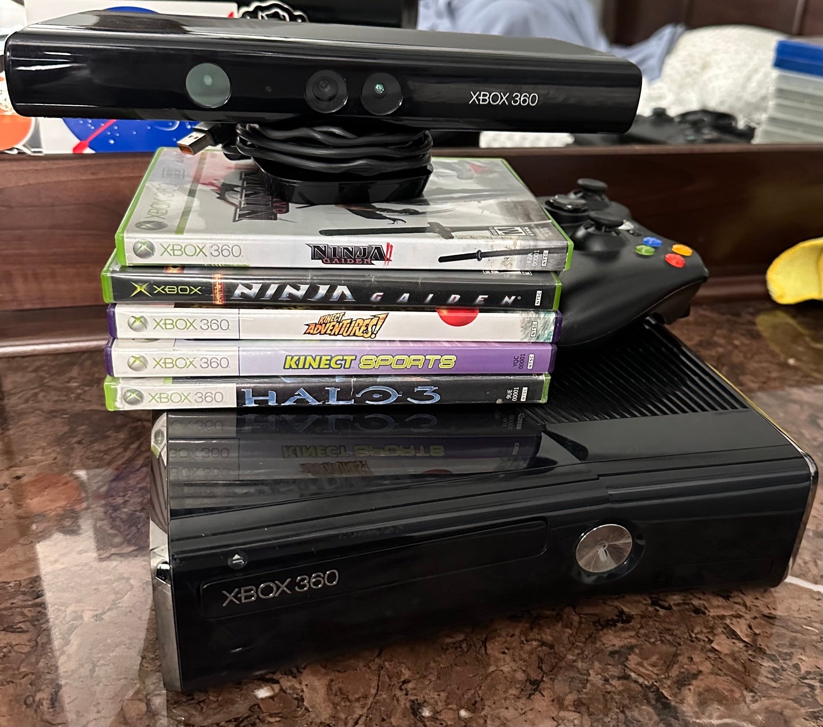 Xbox 360 250 GB Black Console with Kinect and Six Games