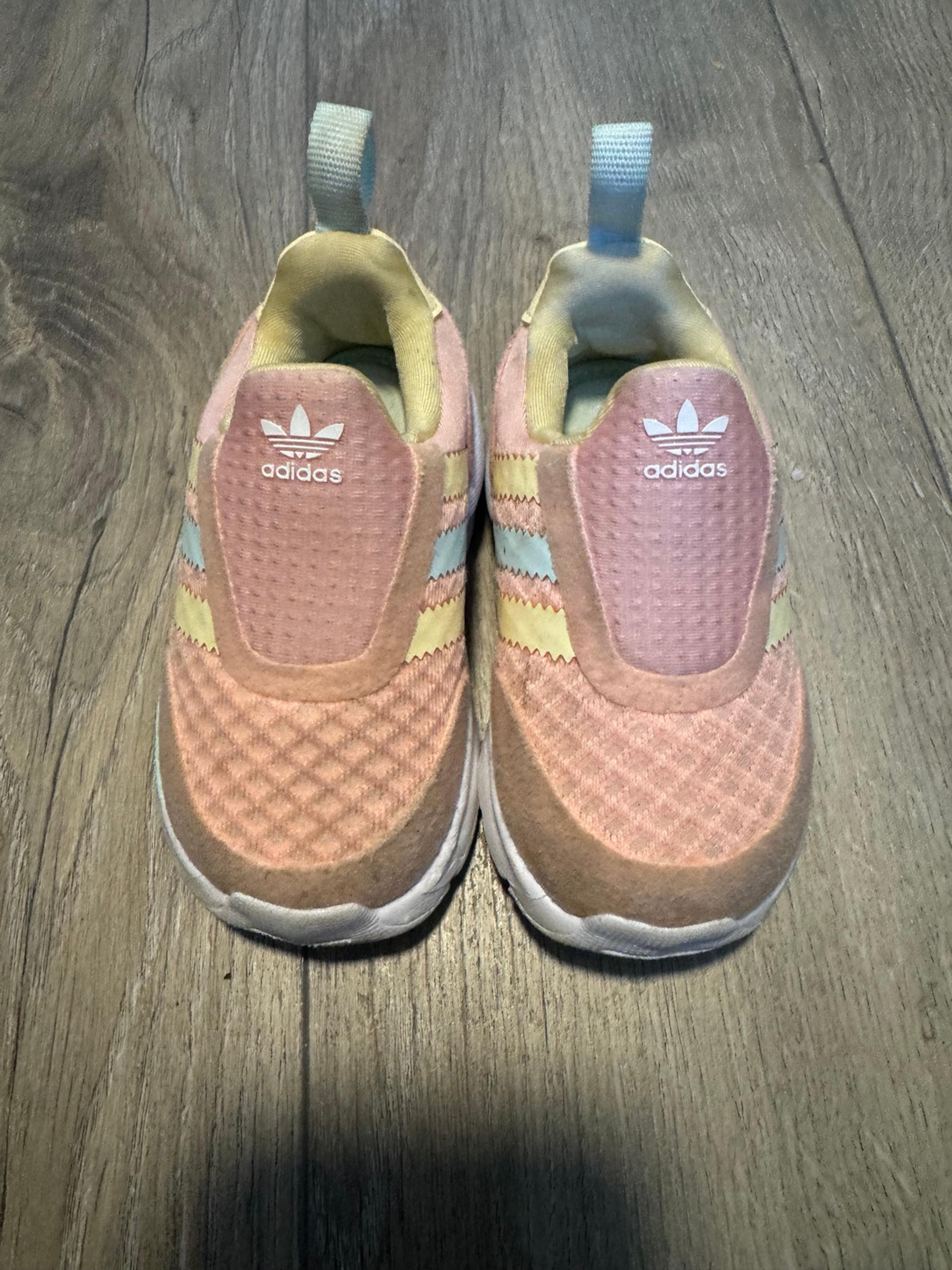 Adidas ZX 360 Haze Coral Size 4C