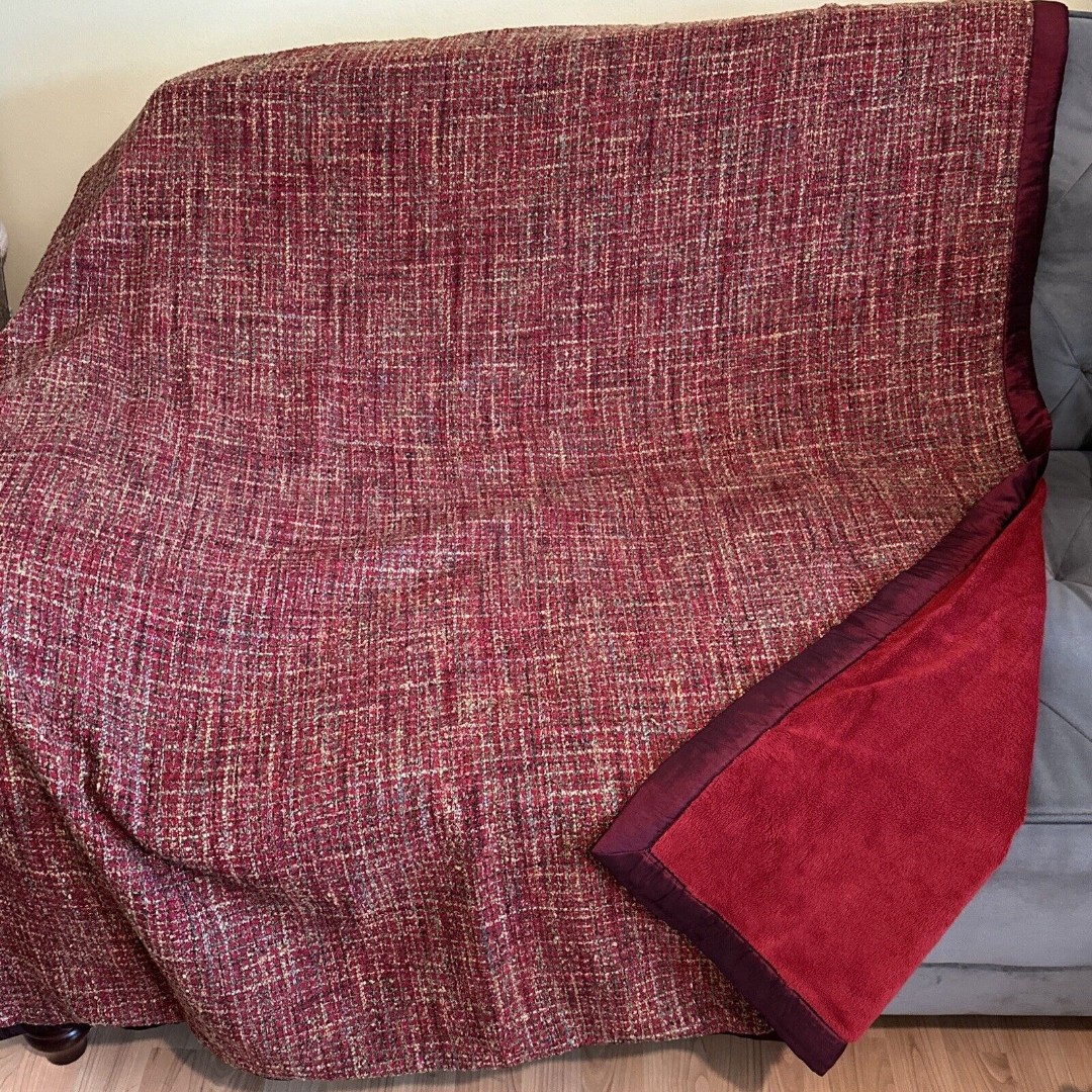 Noble Excellence Tapestry Throw Boucle Maroon Red 50”x60” Reversible Tweed