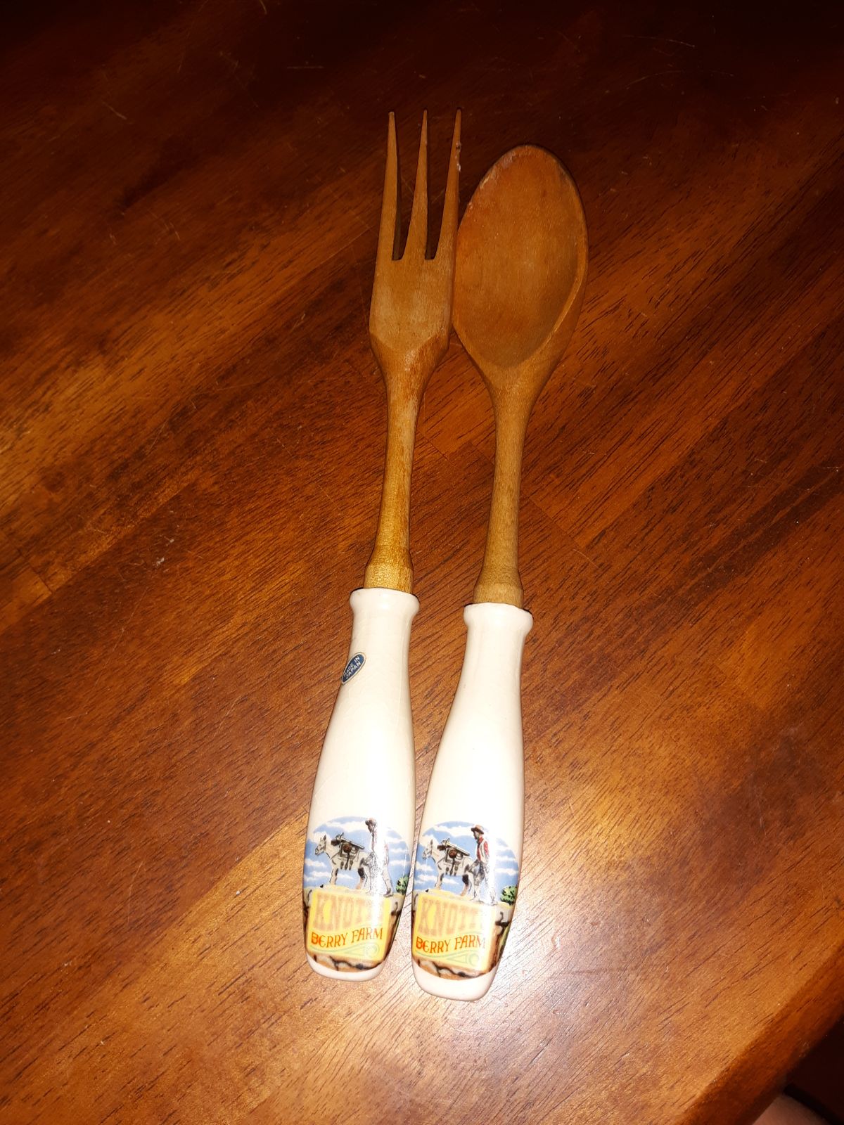 knotts berry farm wooden and porcelain s