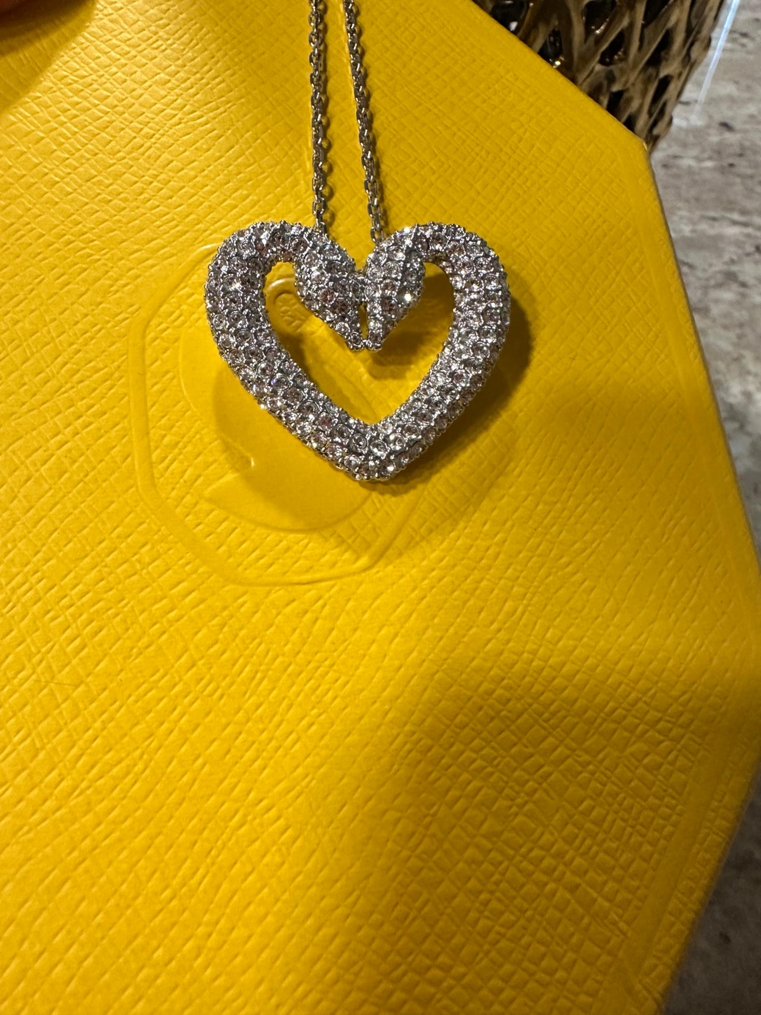 BRAND NEW, IN ORIGINAL NECKLACE SWAROVSKI BOX.
