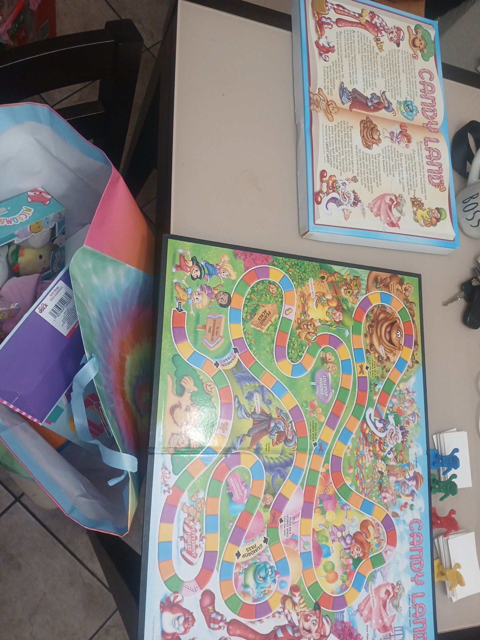 Lot of 3 vintage board games and more usps priority mail box