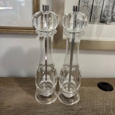 Williams Sonoma Traditional Acrylic Salt and Pepper Mill Set