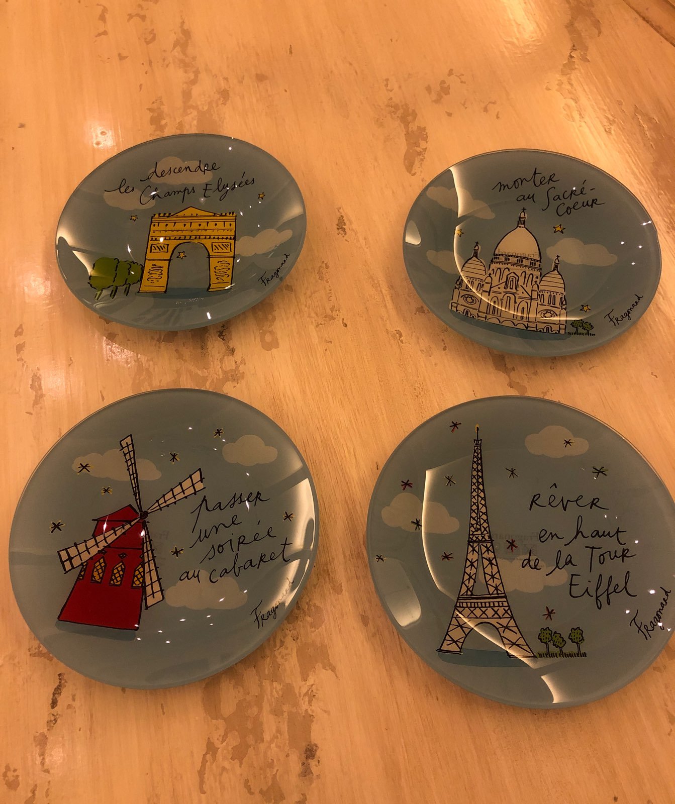 set of 4 side/ dessert plates