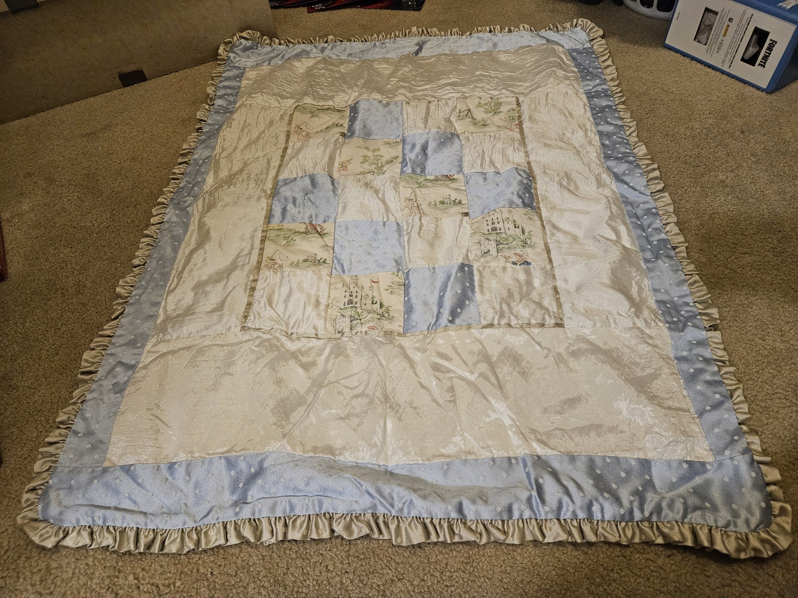 Brandee Danielle  Plush Quilted Satin Baby Crib Blanket blue Dot 32 × 43 Used.