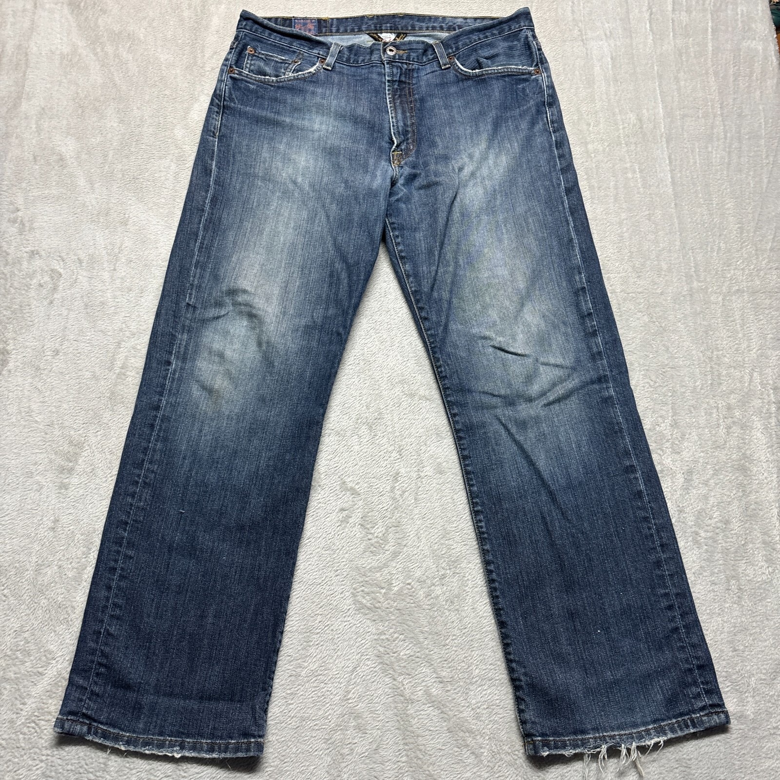 Vtg Lucky Brand Jeans Mens 36x31 Made in USA Distressed Denim Bootleg Zip Fly