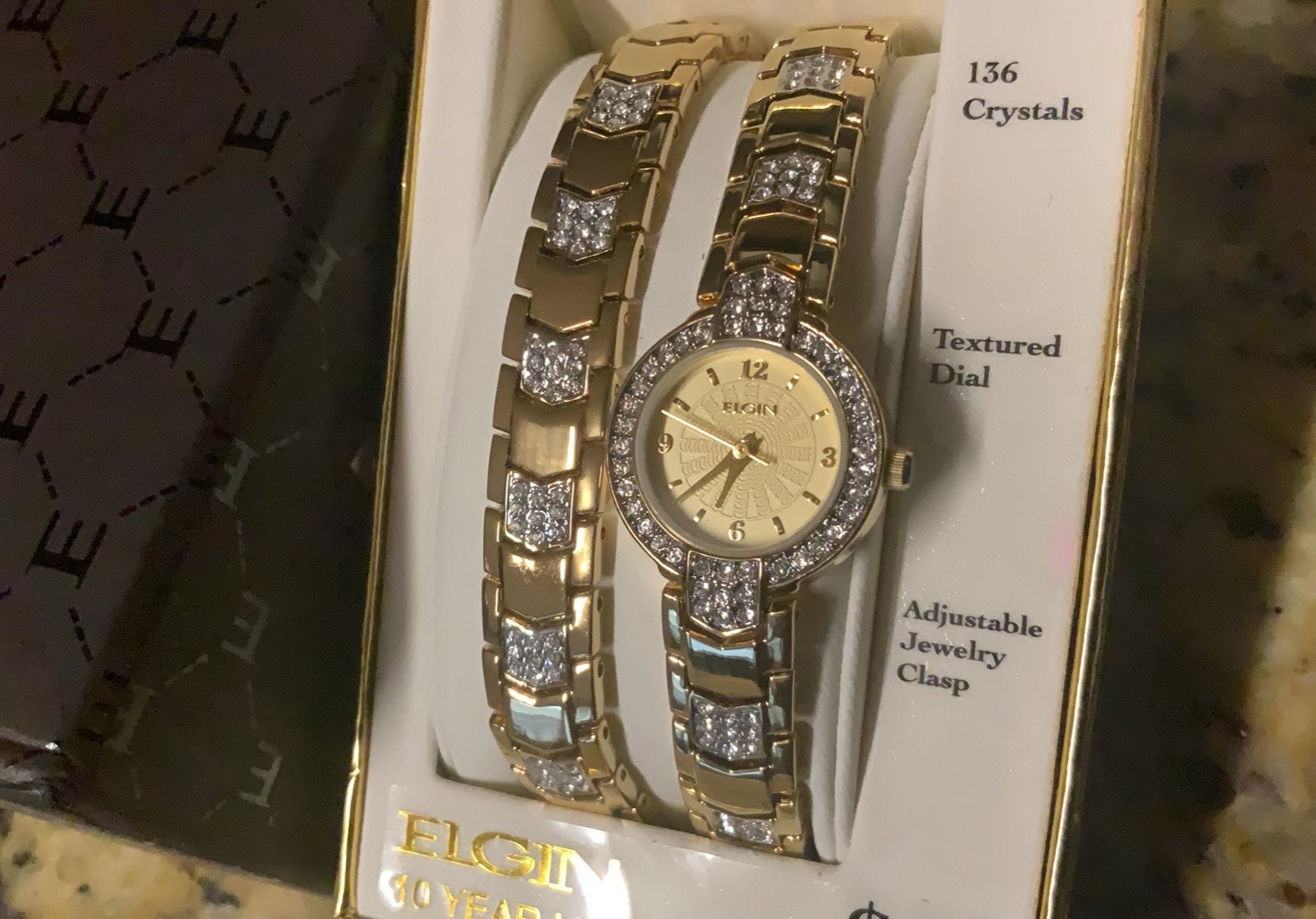 Elgin 160 Crystal MOP textured band w/embeded crystals watch & Bracelet. New