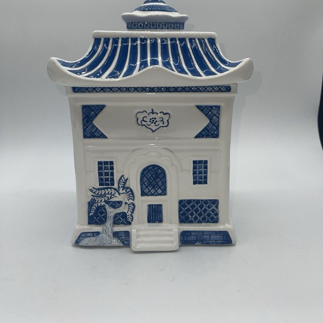 Blue Willow By Christopher Johnson Blue Asian Series 3, Medium Cookie Jar W/Lid