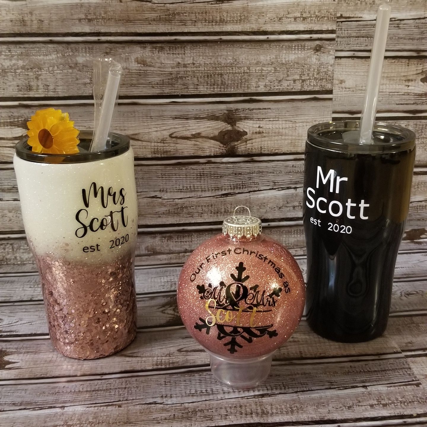 Wedding cup set
