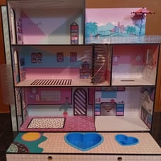 doll house