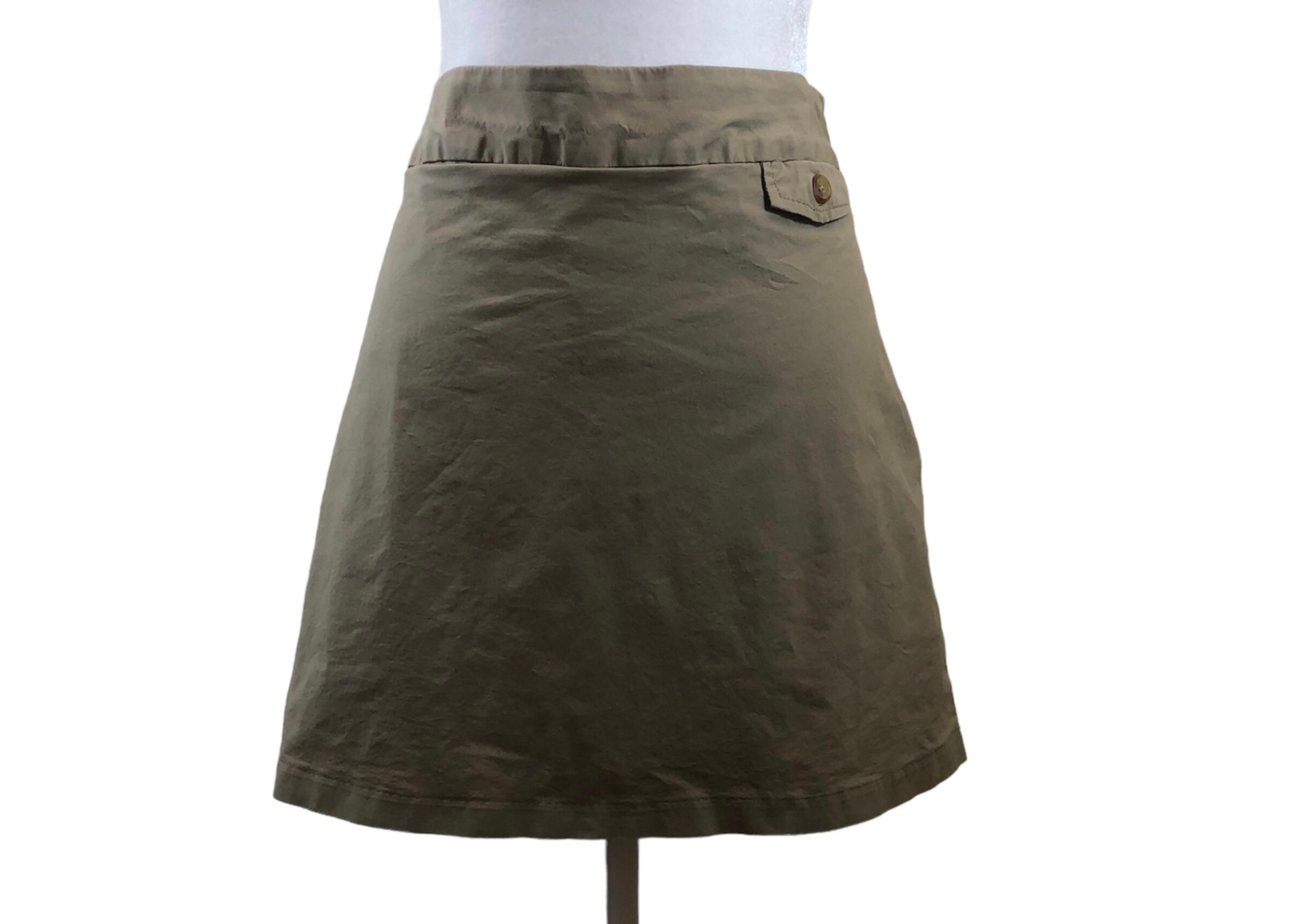 Dockers Women’s Golf Skort Size 10 Khaki or Beige Skirt with Shorts Underneath