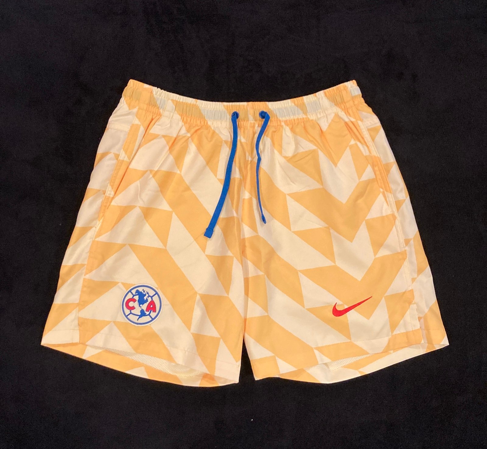 Nike Club America Flow Graphic Soccer Shorts Men’s Size Small Color Yellow NWT