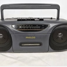 Vintage 90's Philco 123K FM/AM Stereo /