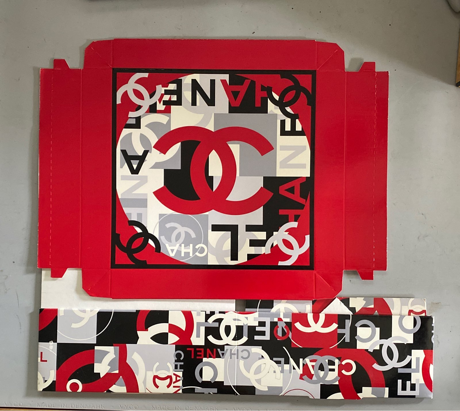 Chanel Red Black & White gift box circa 2003