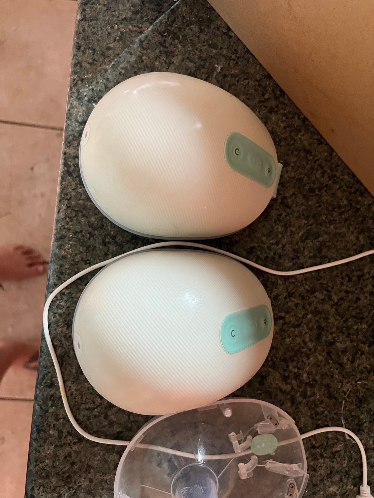 WILLOW breast pump