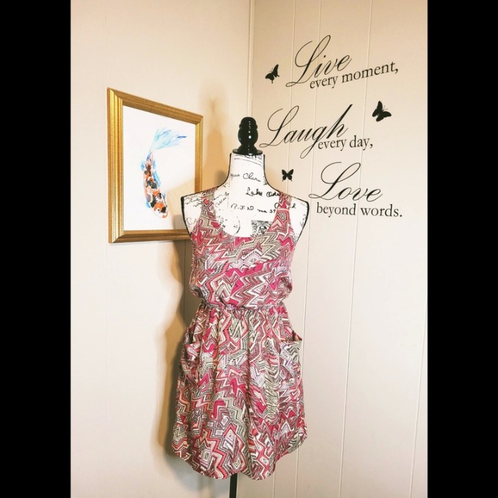 Lightweight silky dress with pockets, S