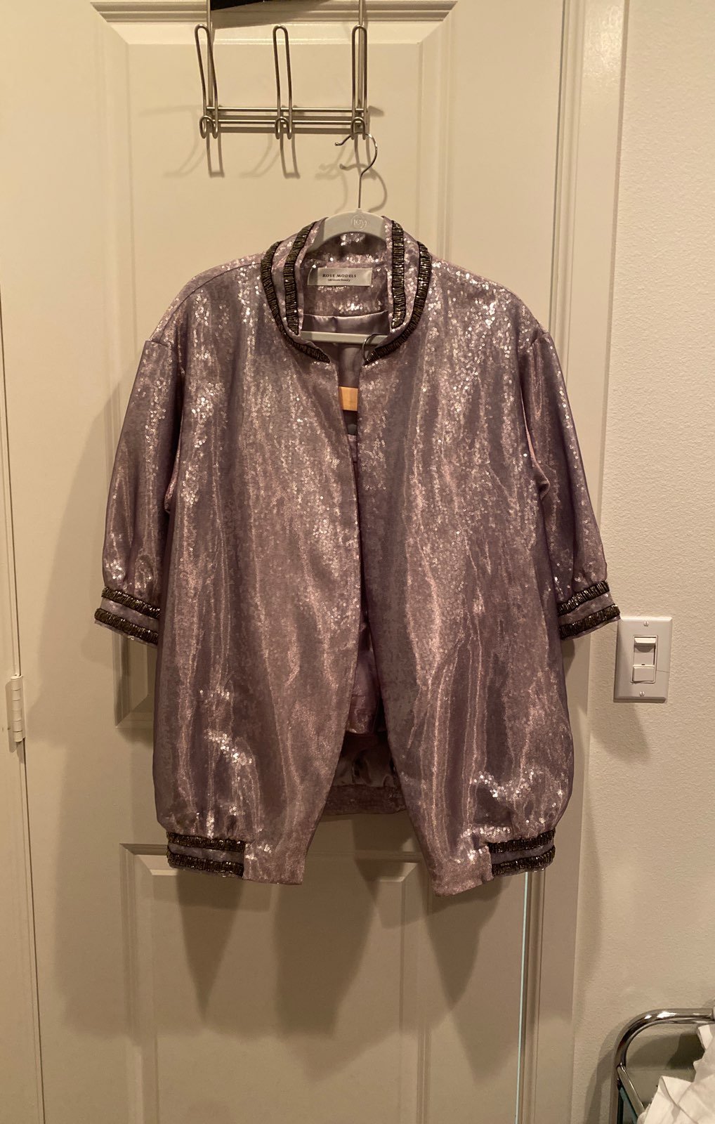 Rose models women suit