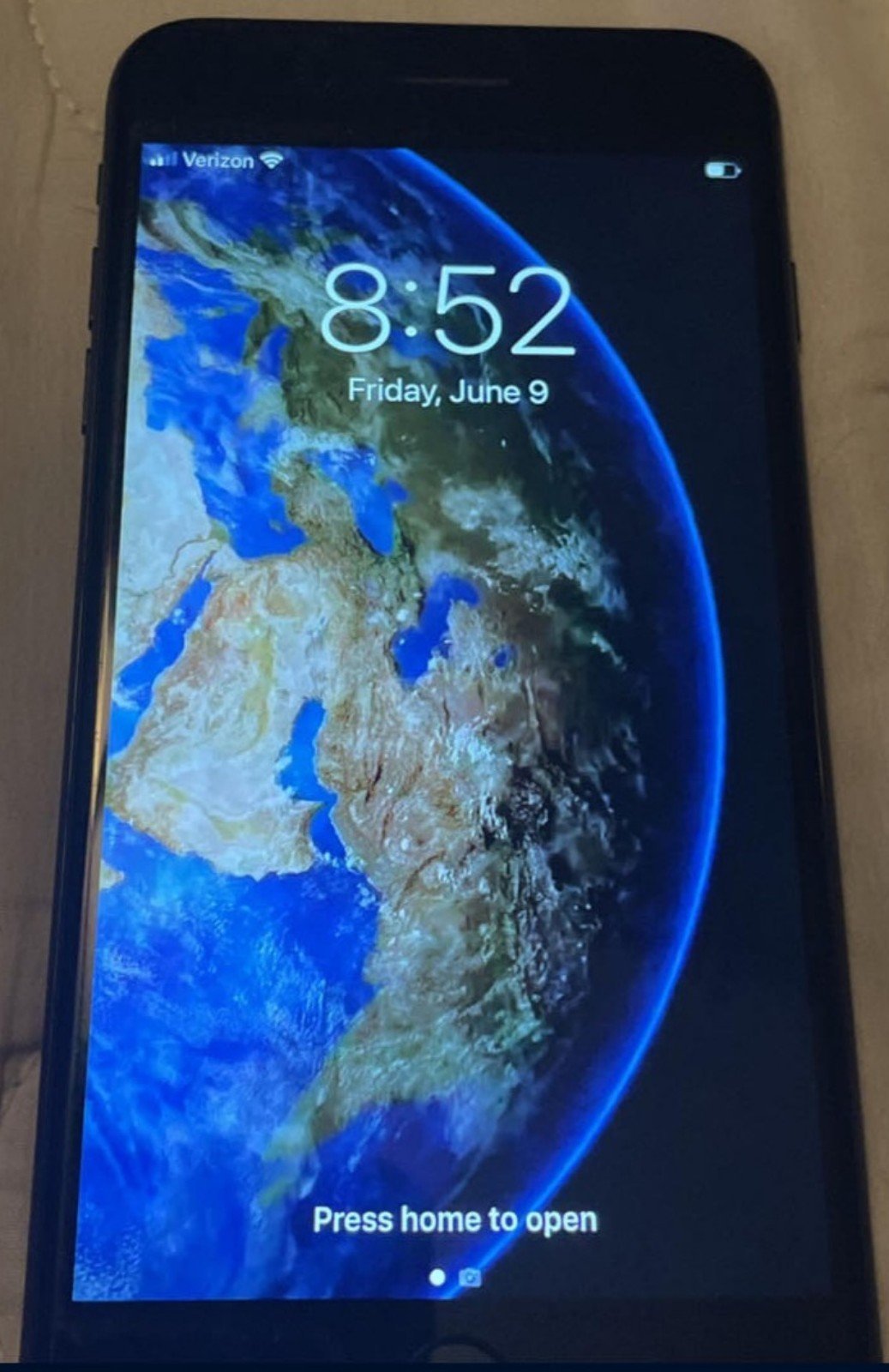 iPhone 7 Plus Black 32 GB unlocked