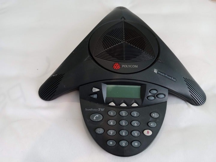 Polycom SoundStation2W DECT 6.0 Wireless Conference Phone Gently Used