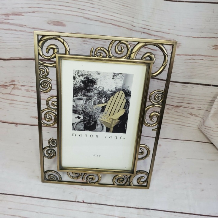 Mason Lane 4x6 Embossed Spiral Metal Bronze Color Frame