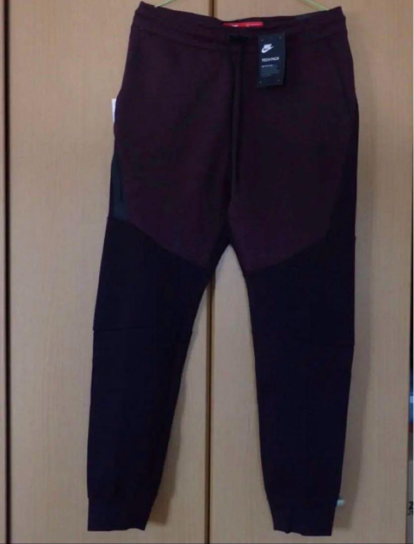 NIKE BEAMS Tech Fleece WINE