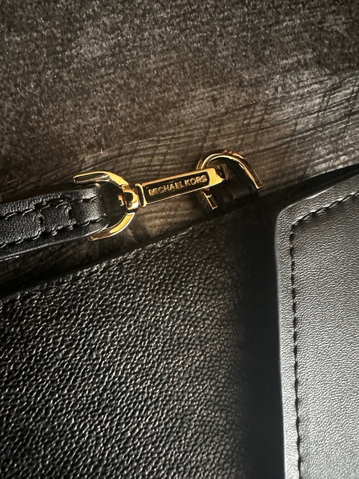 michael kors xl wristlet