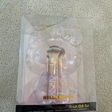 Hello Kitty Brush Set