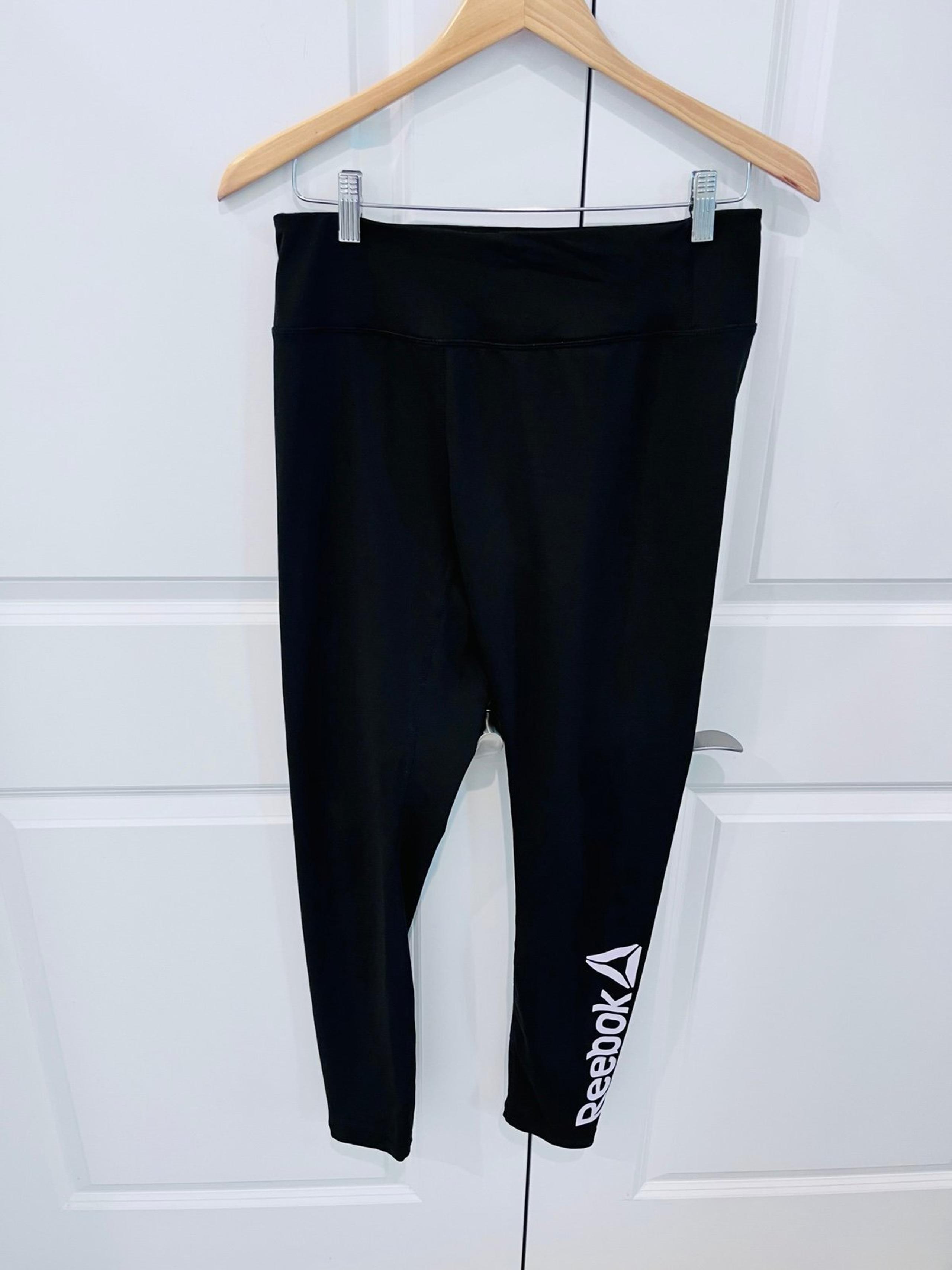 Women’s Large Reebok yoga work out athletic gym leggings black with card pouch