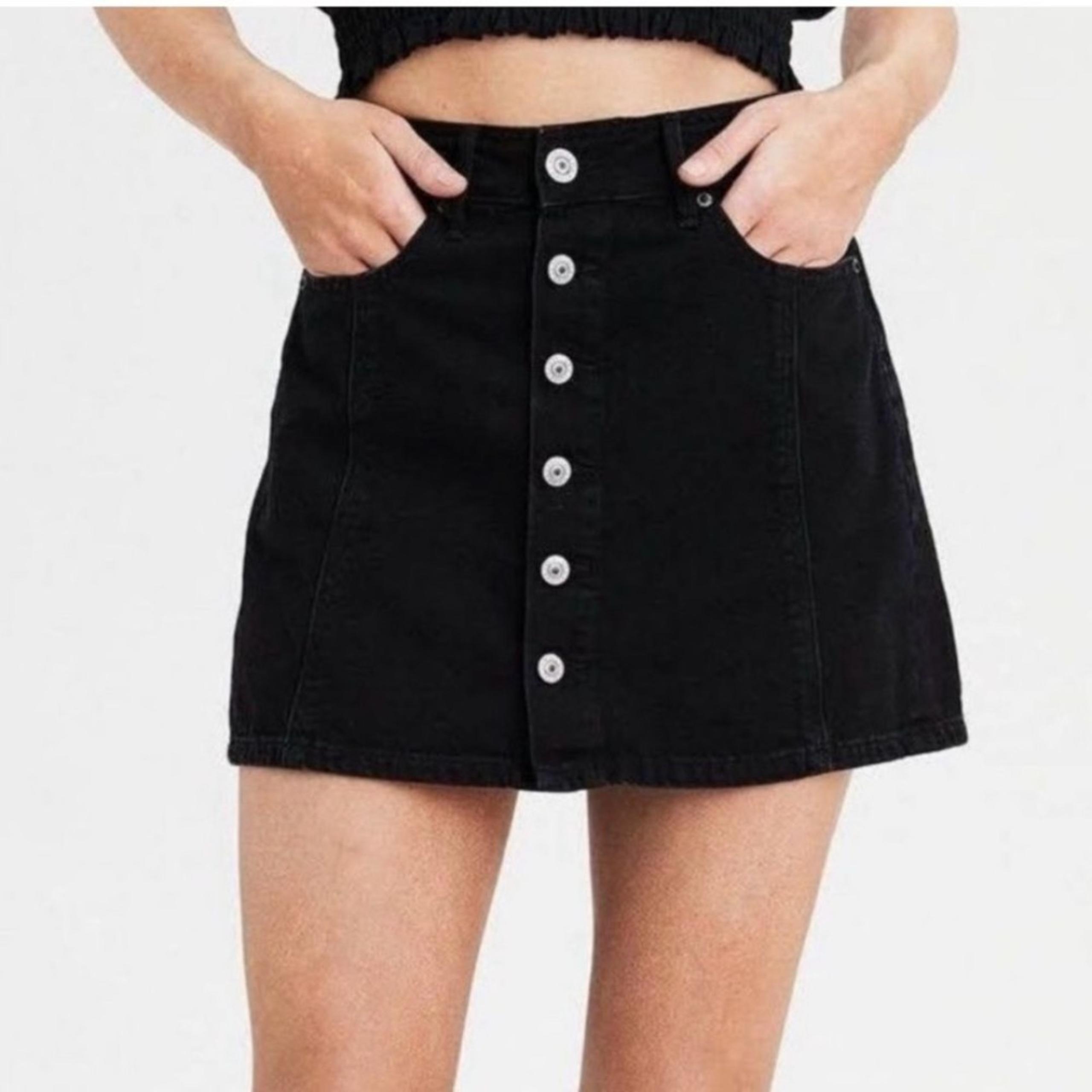 American Eagle Hi-Rise A-Line Skirt in Black Denim, Size 14