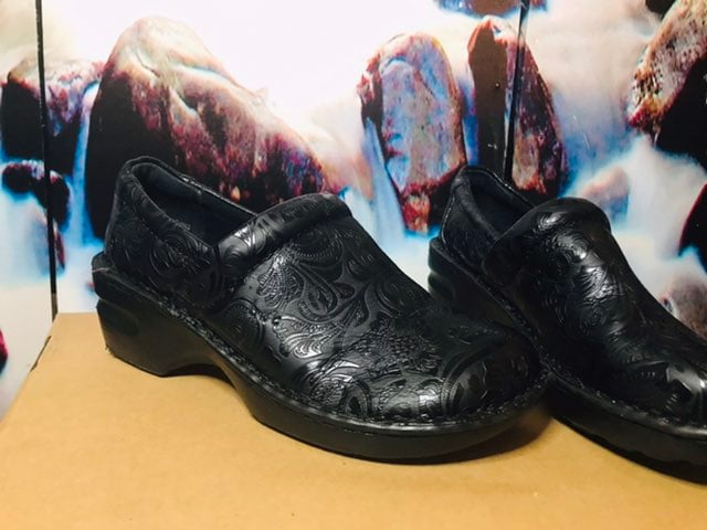 B.o.c. nursing shoes