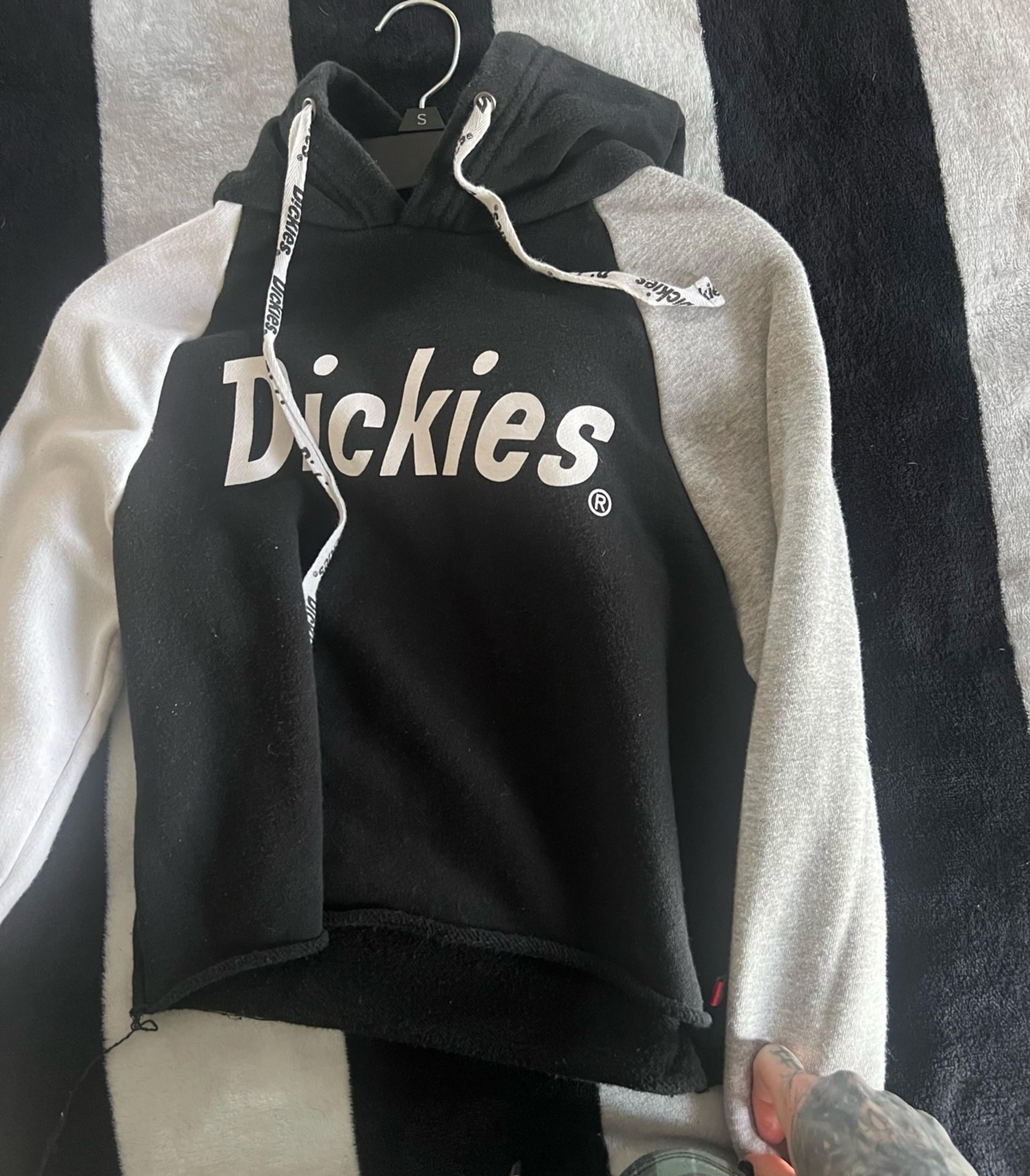 Cropped dickies hoodie