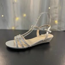 Hailey Benjamin Walk silver heels NWT
