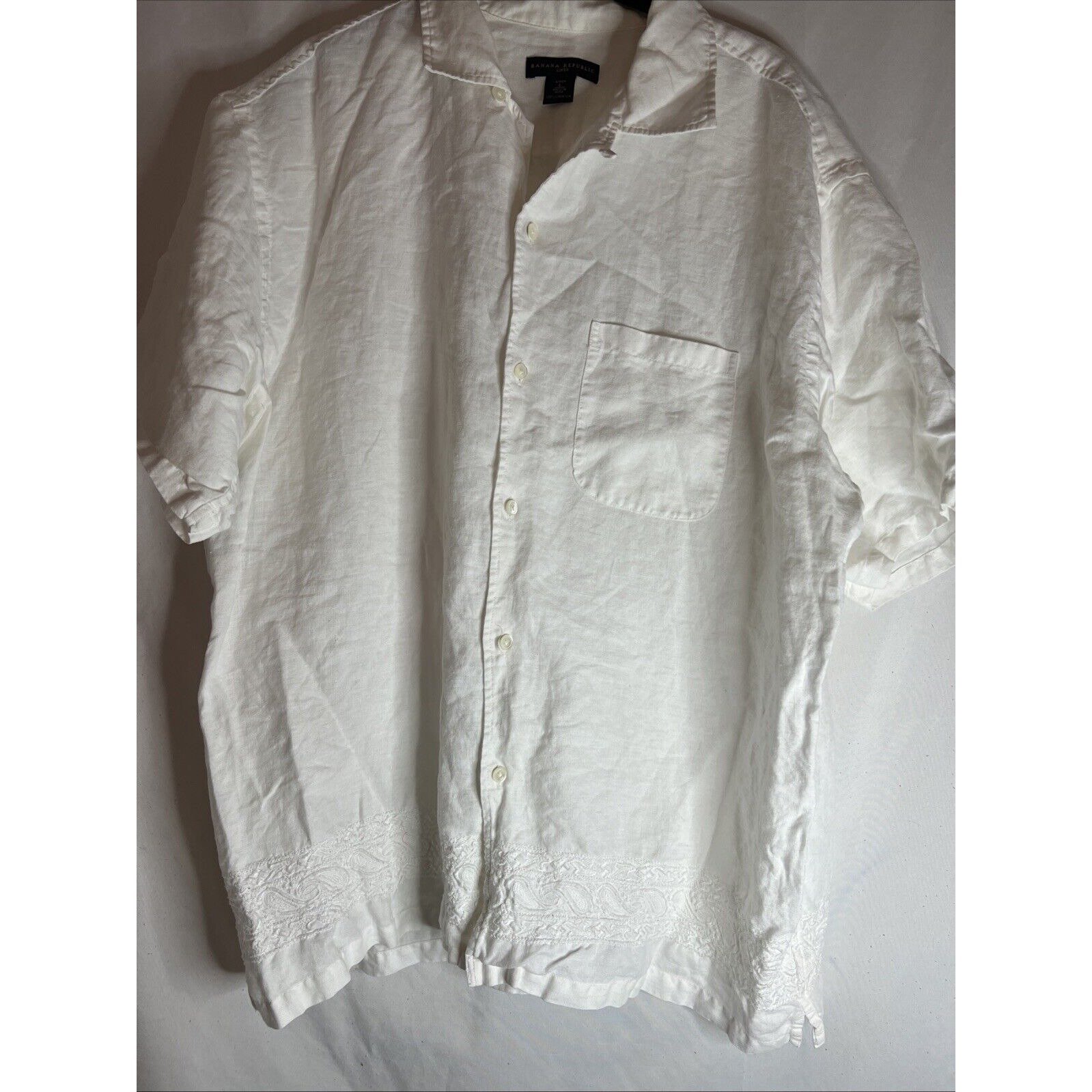 Banana Repulic 100% Linen white button down with embroidery men size L