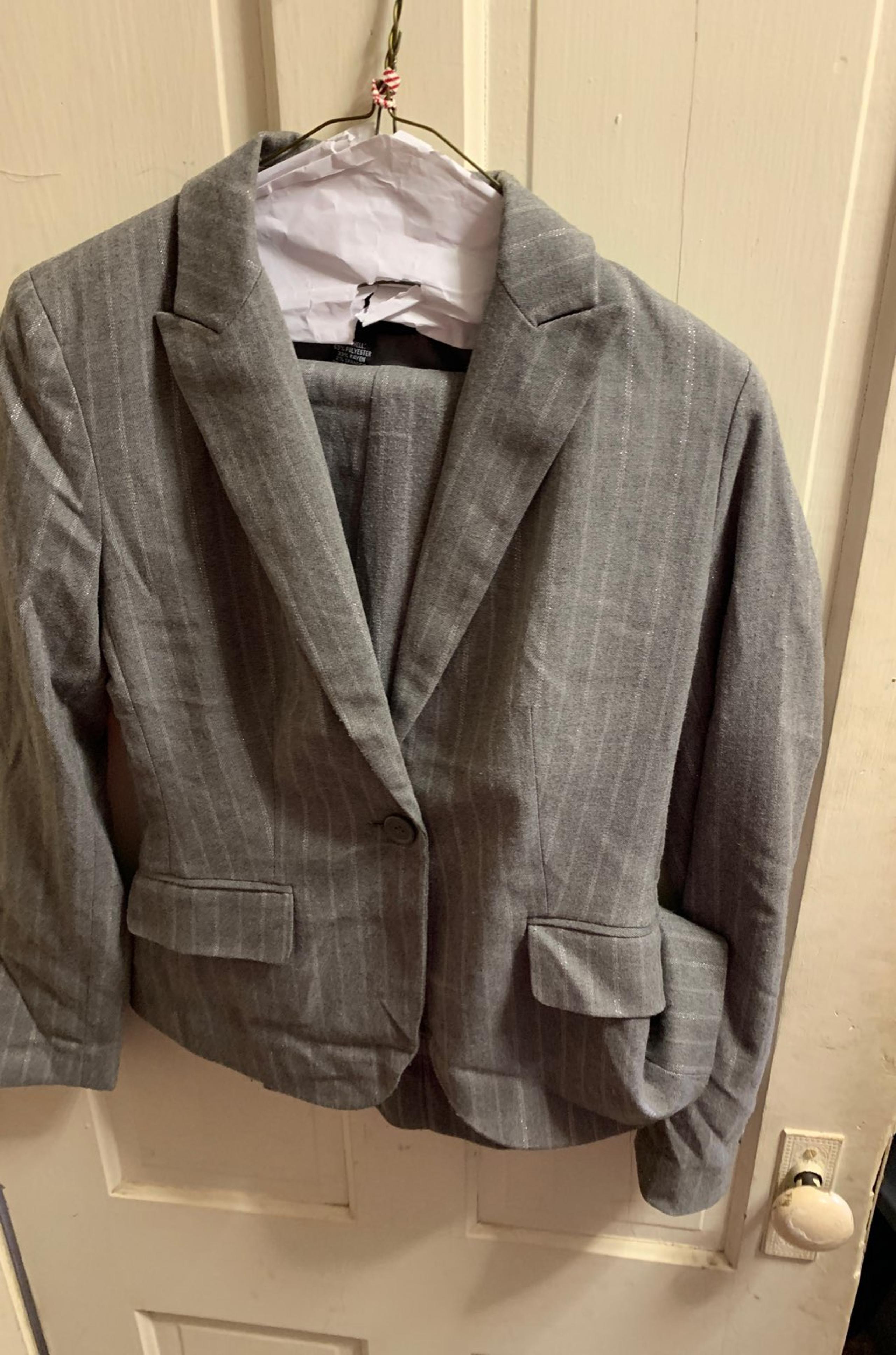 New York and Company pants suit