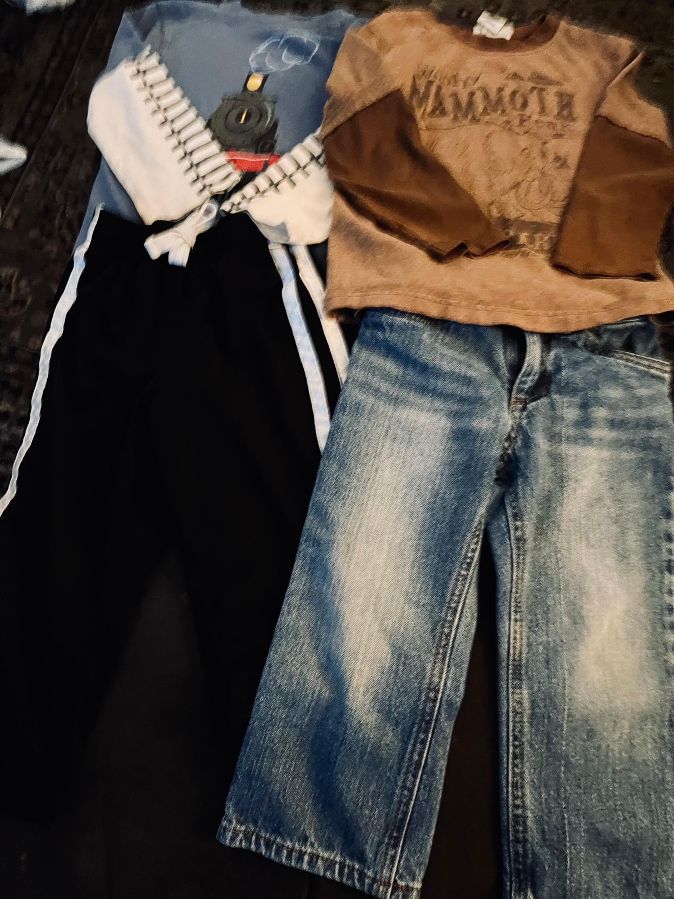 2 pant sets of Boy’s size 5T