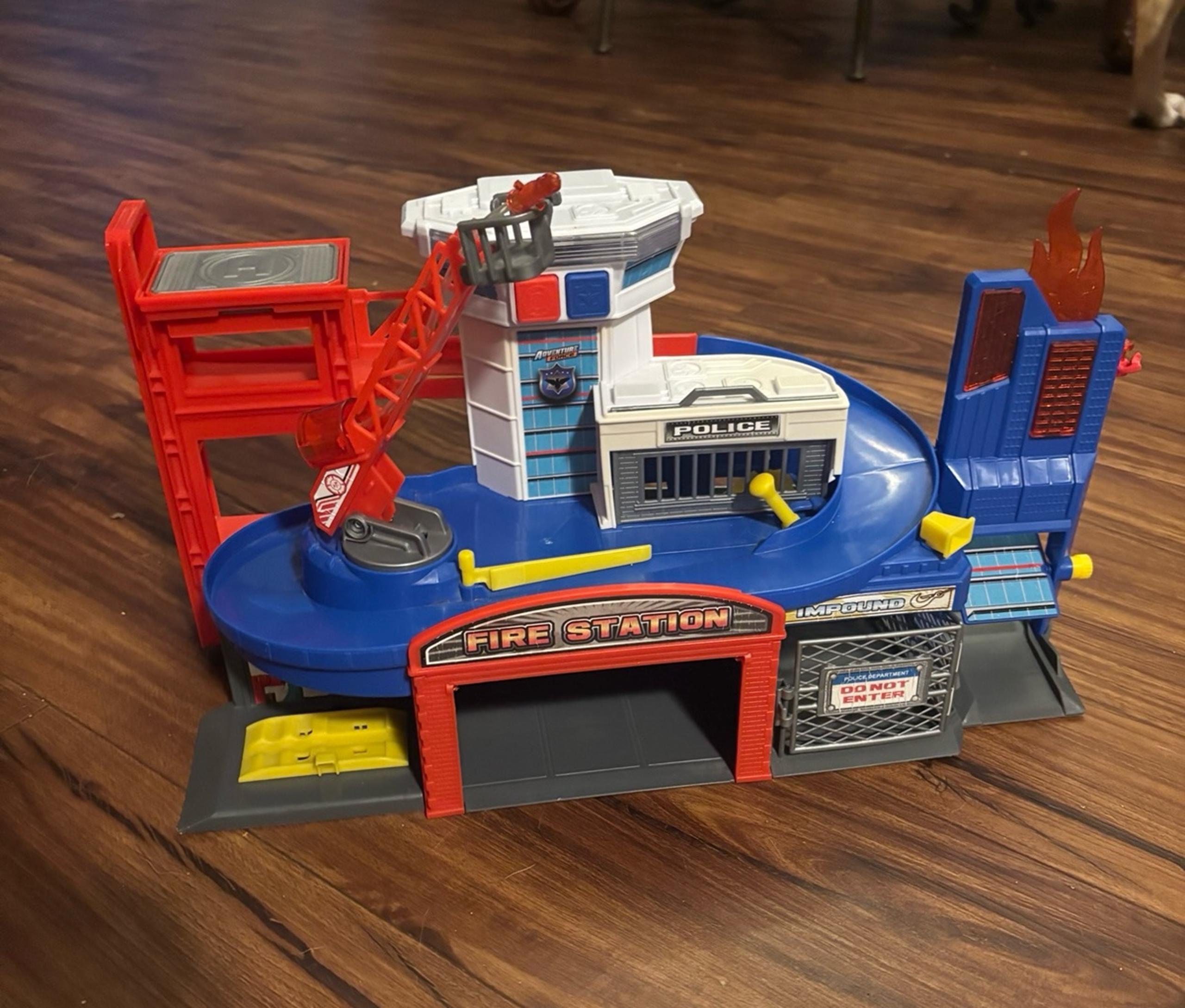 Paw Patrol Adventure Force Fire and Rescue Station Die-Cast Vehicle Playset Toy
