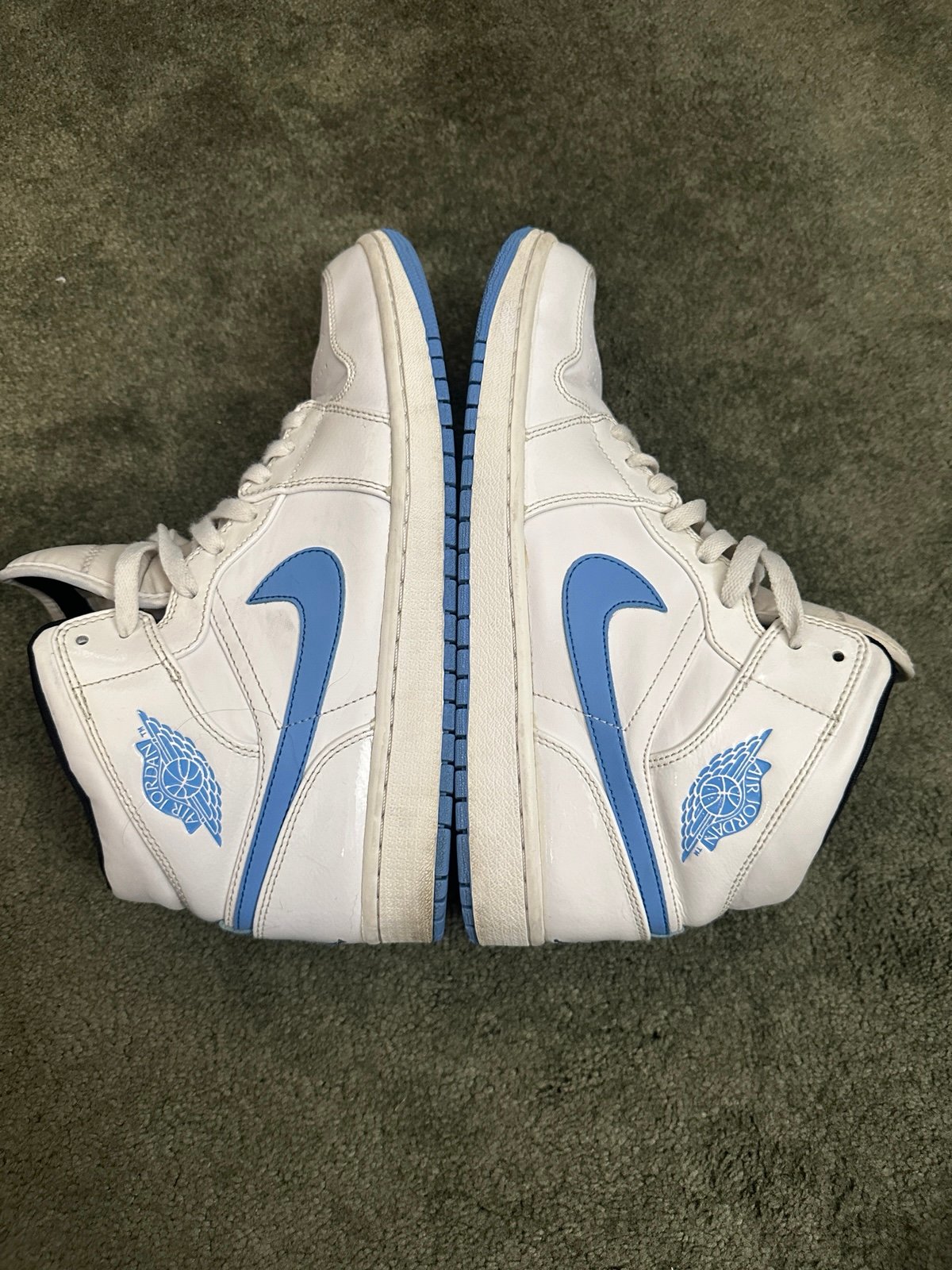 Jordan white and blue shoes