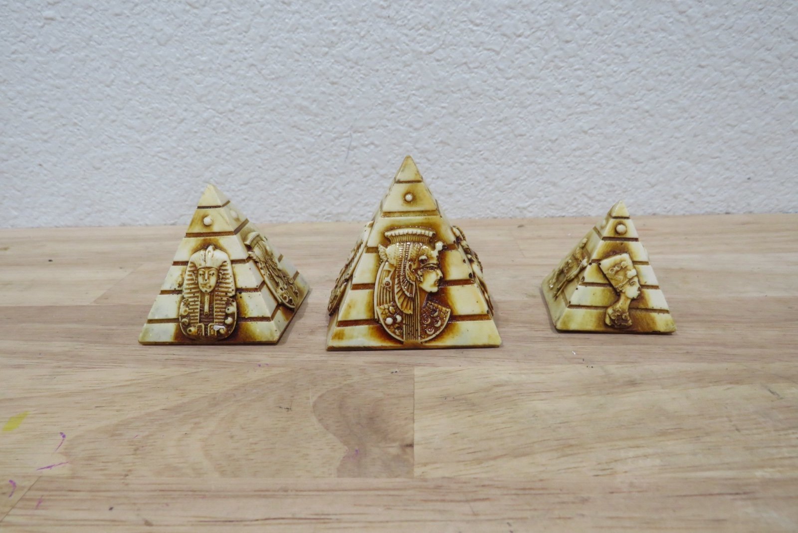 Vintage Egyptian Charm: Set of 3 Giza Pyramids Embellished with Pharaonic Art