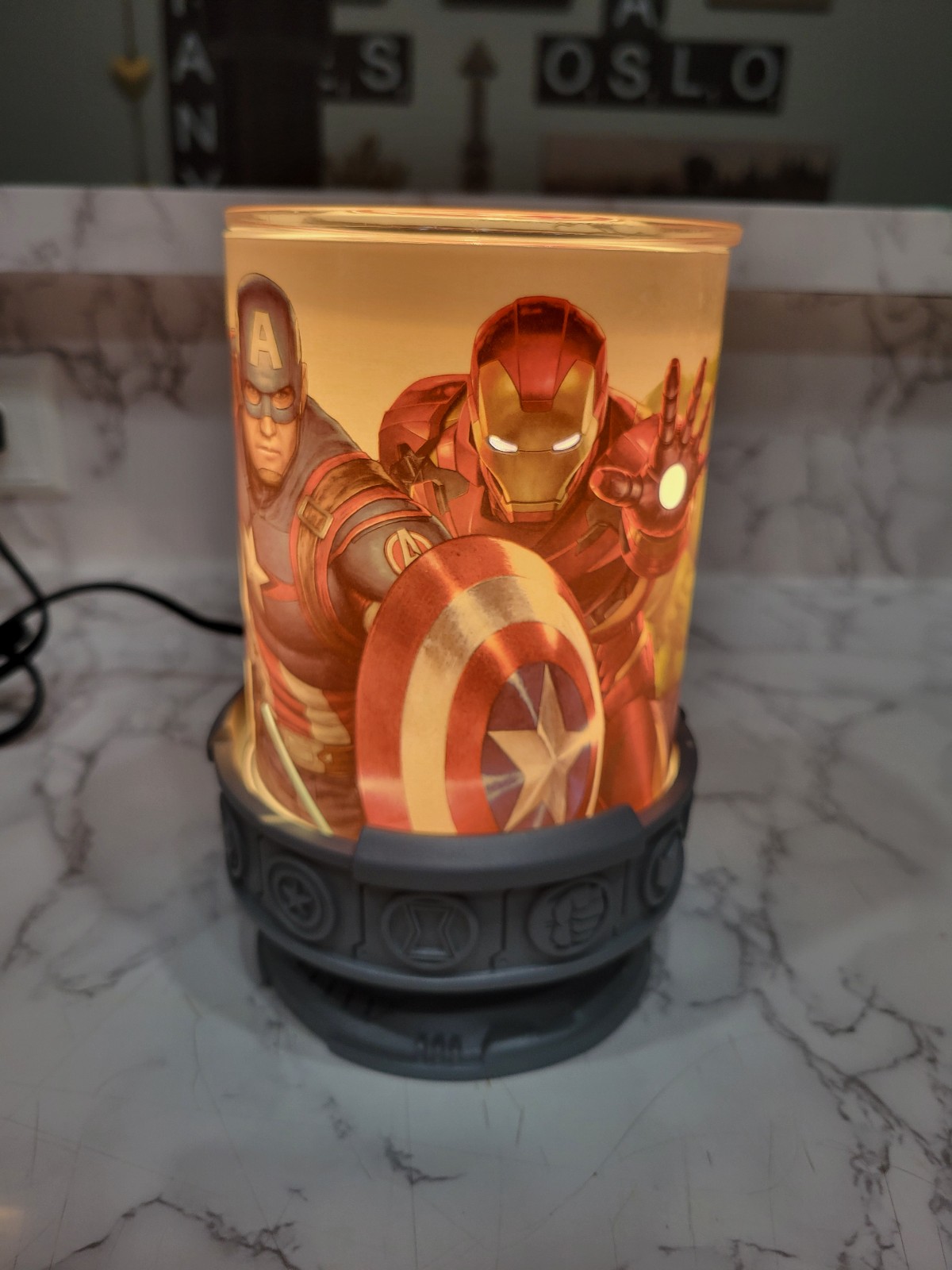 Scentsy Avengers Wax Warmer