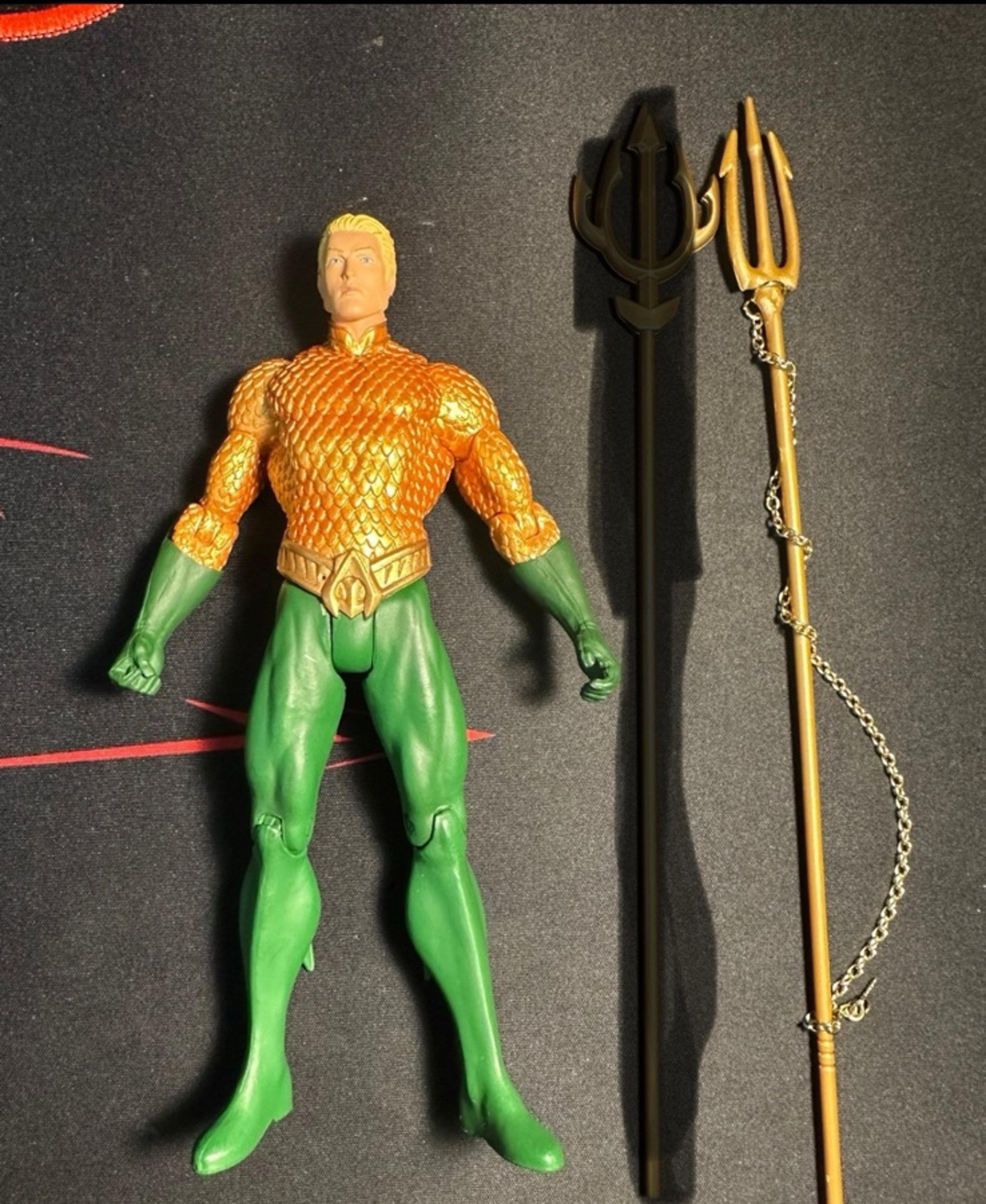 DC Collectibles New 52 Aquaman Figure