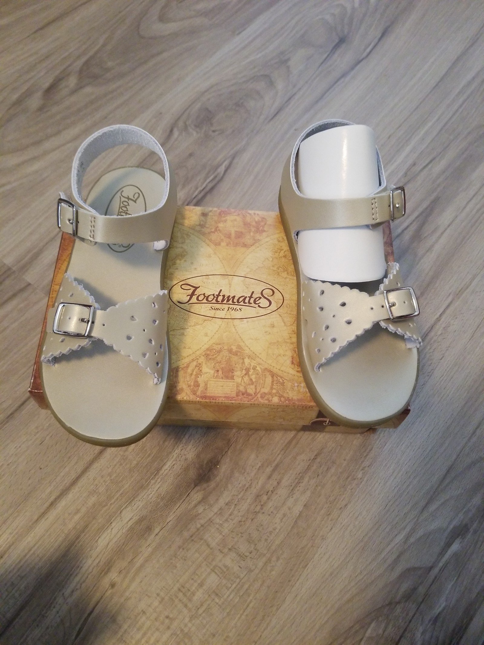 New Footmates Waterproof Sandals Size 12