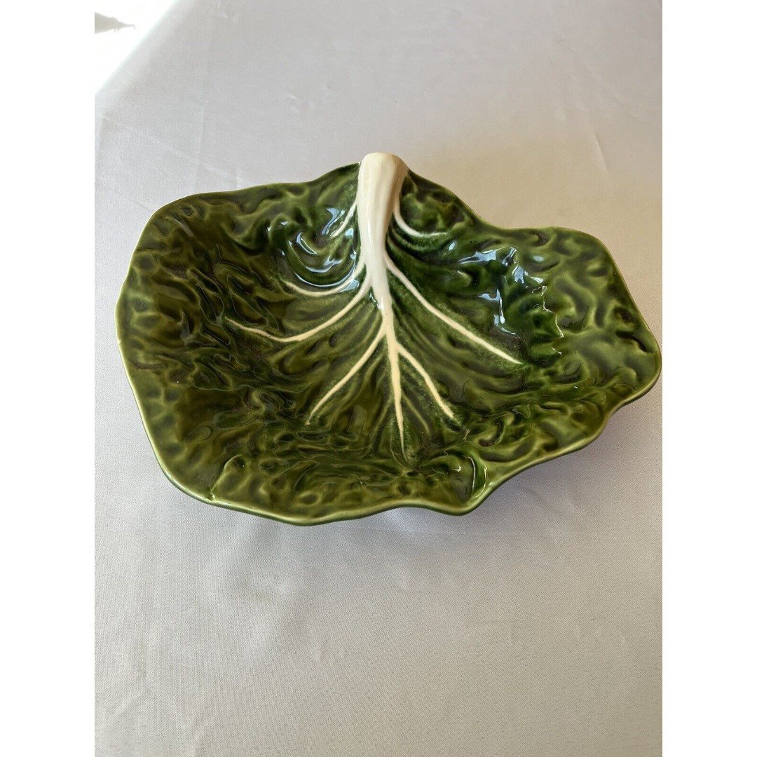 Olfaire majolica style Portuguese Cabbage Pottery Bowl
