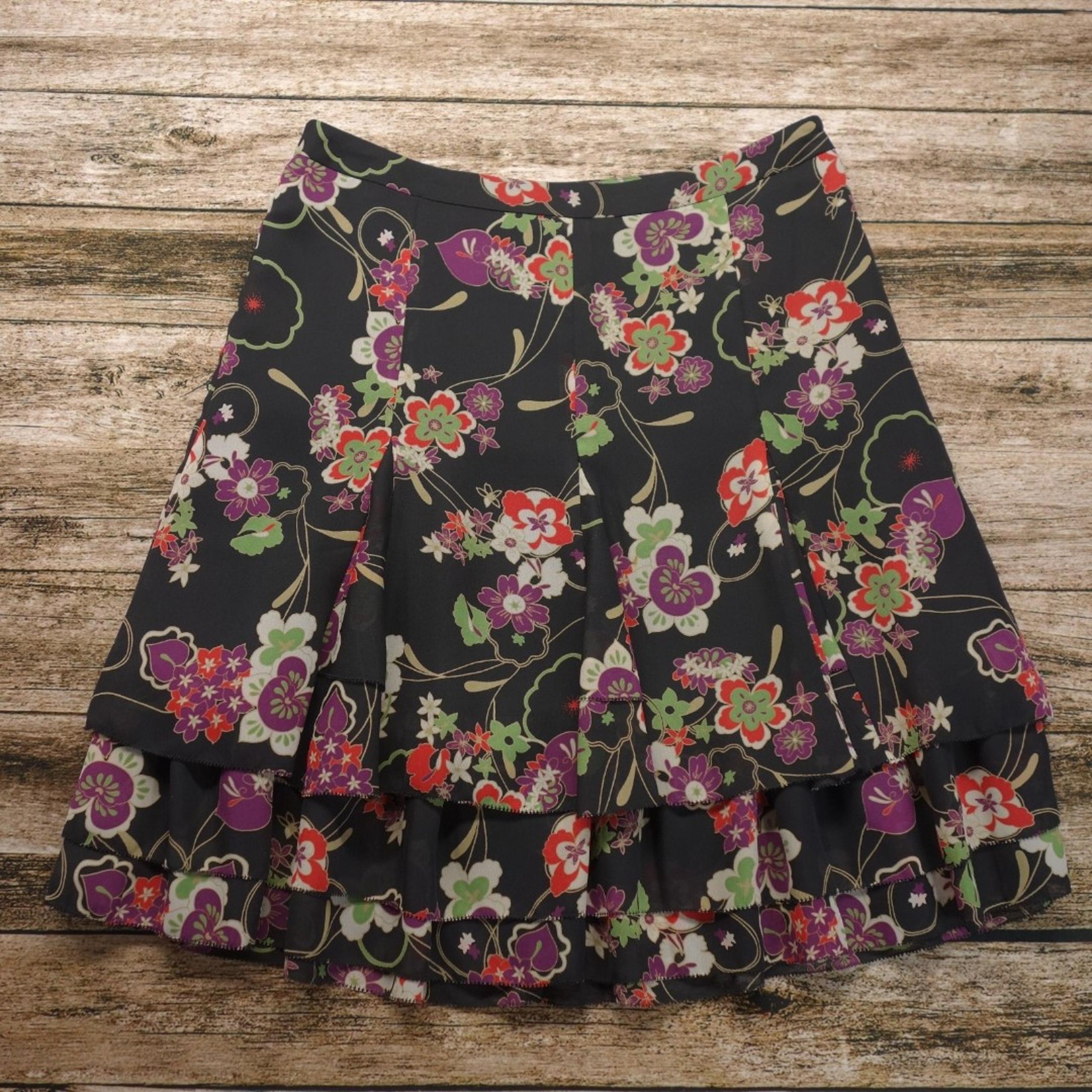 Ann Taylor Loft Women's Size 2 Floral Tired A-Line Skirt #2404