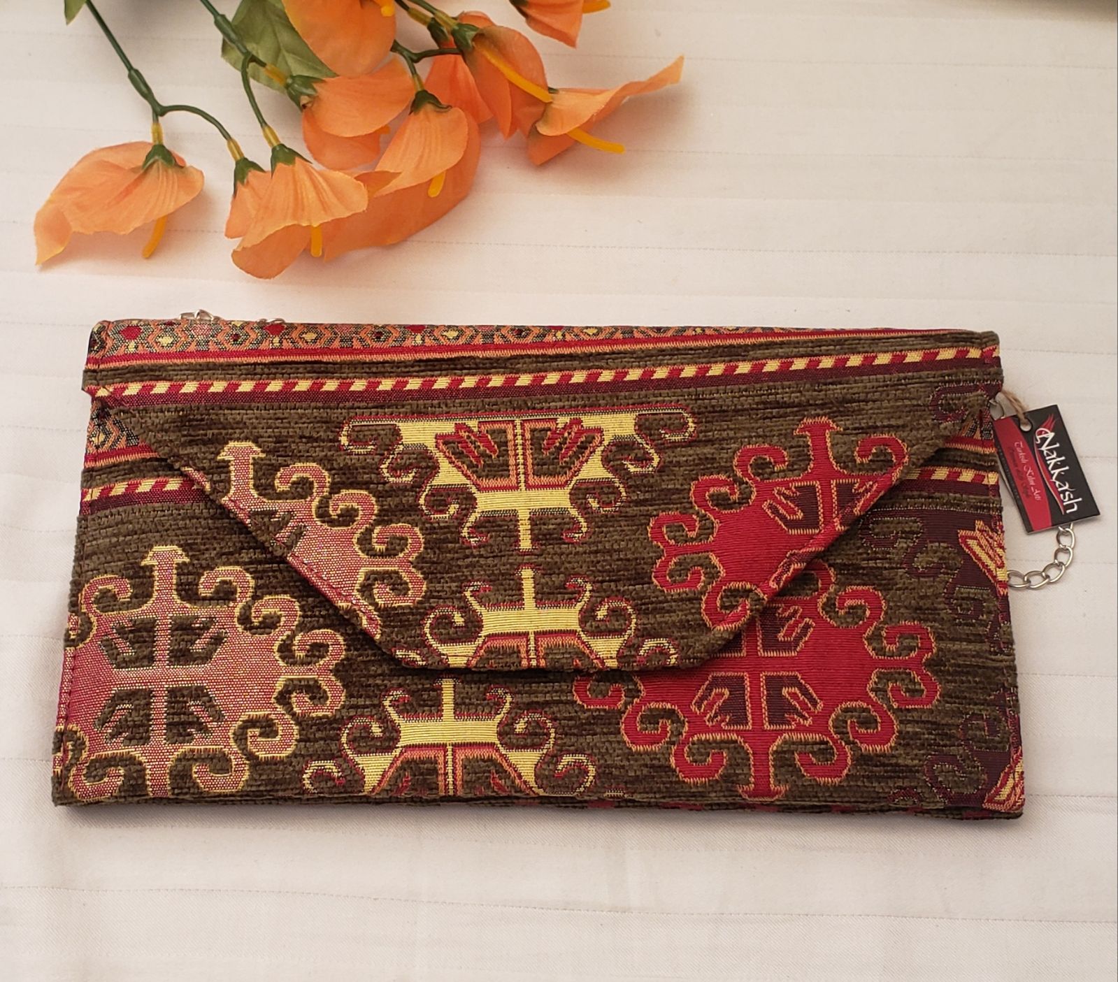 NWT**Boutique Tapestry Clutch Crossbody