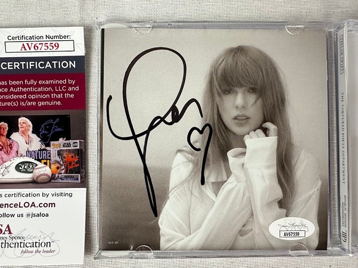 Taylor Swift signed autographed TTPD CD INSERT WITH HEART <3 JSA COA AV67559